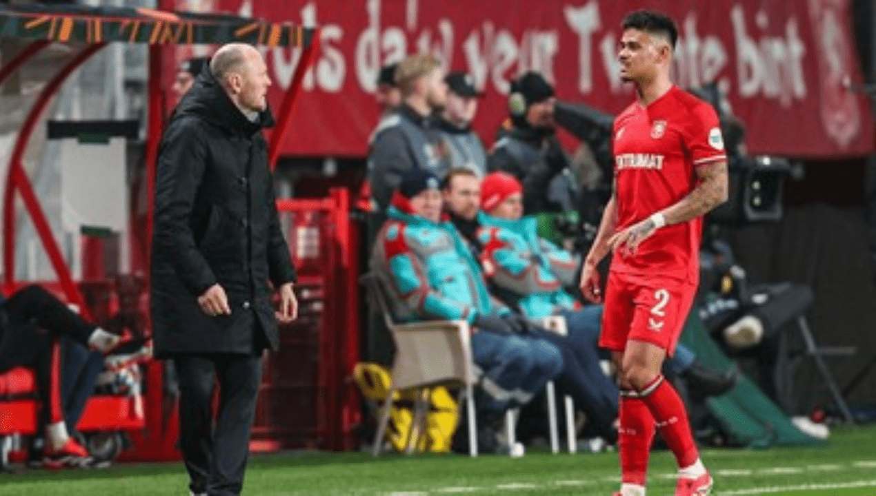 Mees Hilgers Kecewa Tak Dimainkan FC Twente