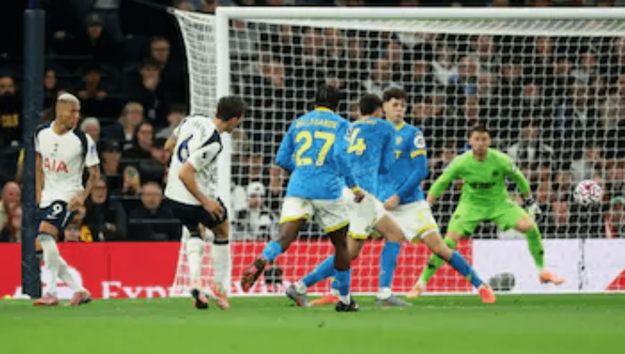 Tottenham Hotspur vs Wolves 2025 Imbang 1-1